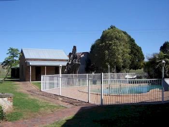 Lochinvar House B&B - Tourism Canberra 16