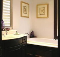 Bishopaposs Court Estate Boutique Hotel - Tourism Canberra