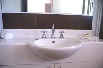 Morpeth Lodge Motel - Tourism Canberra 0