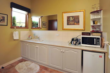 Langbrook Estate Cottages - Tourism Canberra 22
