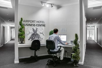 Airport Hotel Sydney - Tourism Canberra 8