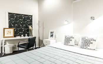Airport Hotel Sydney - Tourism Canberra 11