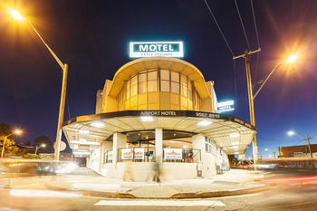 Airport Hotel Sydney - Tourism Canberra 19