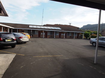 Windmill Motel - Tourism Canberra 3
