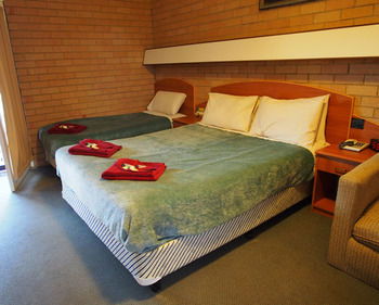 Windmill Motel - Tourism Canberra 36