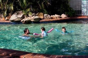 Maroochy River Cabin Village & Caravan Park - Tourism Canberra 8