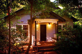 Merrow Cottages - Tourism Canberra 27