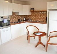 Yarra Glen Racecourse Apartments - Tourism Canberra