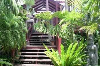 Maleny Tropical Retreat Balinese B&b - Tourism Canberra 0