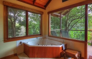 Maleny Tropical Retreat Balinese B&b - Tourism Canberra 18