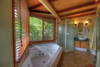 Maleny Tropical Retreat Balinese B&b - Tourism Canberra 25