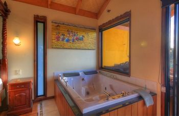 Maleny Tropical Retreat Balinese B&b - Tourism Canberra 48