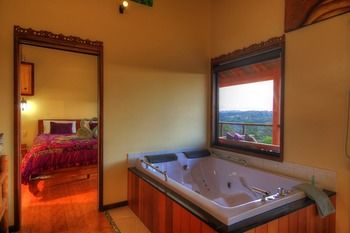 Maleny Tropical Retreat Balinese B&b - Tourism Canberra 60