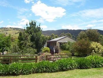 Yarraglen BnB - Tourism Canberra 0