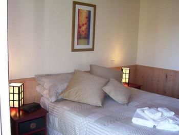 Yarraglen BnB - Tourism Canberra 5
