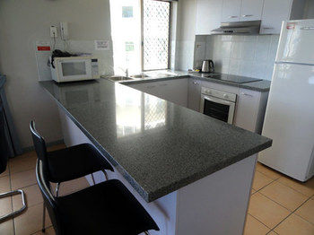 Paradis Pacifique Apartments - Tourism Canberra 0