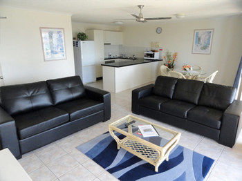 Paradis Pacifique Apartments - Tourism Canberra 3