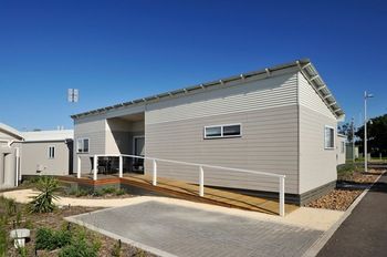Stockton Beach Holiday Park - Tourism Canberra 7