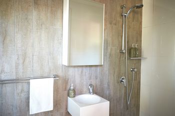 Bondi Beach House - Tourism Canberra 10