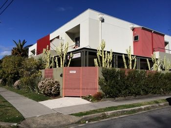 Chaucer Palms Boutique Bed & Breakfast - Tourism Canberra 10