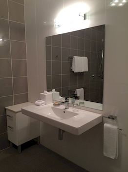 Chaucer Palms Boutique Bed & Breakfast - Tourism Canberra 13
