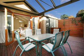 Wattle Holiday Rental - Tourism Canberra 7