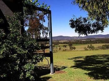 Vineyard Hill - Tourism Canberra 1