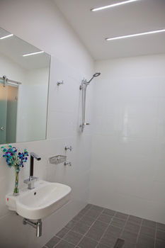 Grand Hotel Wyong - Tourism Canberra 16