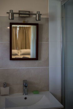 The Wattle Lodge - Tourism Canberra 1