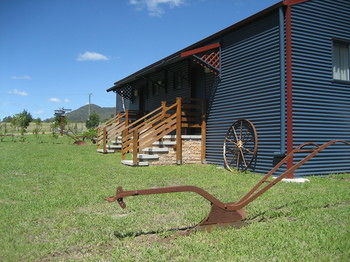The Wattle Lodge - Tourism Canberra 5