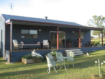The Wattle Lodge - Tourism Canberra 24