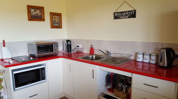 The Wattle Lodge - Tourism Canberra 38