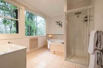 A Cottage In The Forest - Tourism Canberra 4