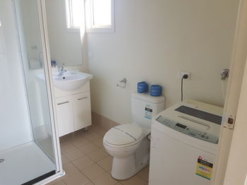 Bentley Waterfront Motel & Cottages - Tourism Canberra 6