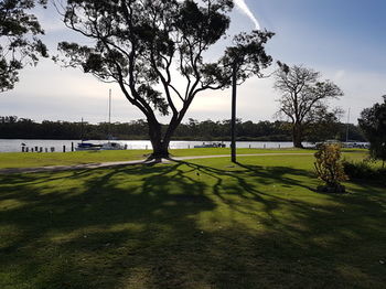 Bentley Waterfront Motel & Cottages - Tourism Canberra 19