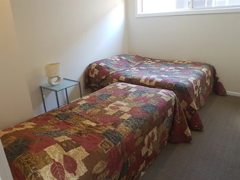 Bentley Waterfront Motel & Cottages - Tourism Canberra 22