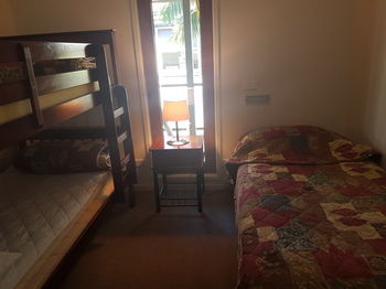 Bentley Waterfront Motel & Cottages - Tourism Canberra 27