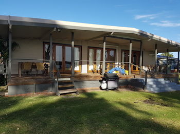 Bentley Waterfront Motel & Cottages - Tourism Canberra 37