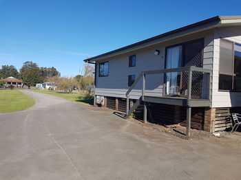 Bentley Waterfront Motel & Cottages - Tourism Canberra 38