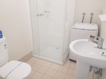 Bentley Waterfront Motel & Cottages - Tourism Canberra 70