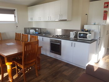 Bentley Waterfront Motel & Cottages - Tourism Canberra 76
