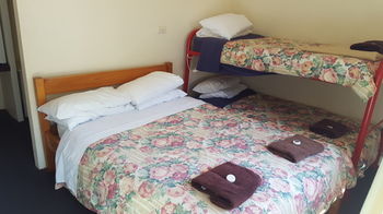 Wisemans Inn Hotel - Tourism Canberra 2