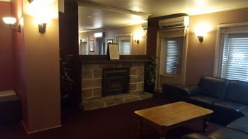 Wisemans Inn Hotel - Tourism Canberra 11