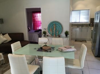 Sydney Executive Garden Villa - Tourism Canberra 7