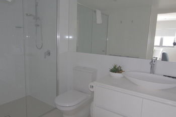Direct Hotels - Verve On Cotton Tree - Tourism Canberra 24