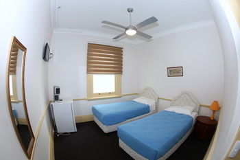 Sydney Darling Harbour Hotel - Tourism Canberra 9