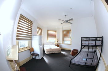 Sydney Darling Harbour Hotel - Tourism Canberra 11
