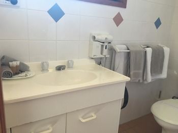 Bridgeview Motel - Tourism Canberra 4