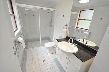 Balmain 12 Foy Furnished Apartment - Tourism Canberra 2