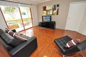 Balmain 12 Foy Furnished Apartment - Tourism Canberra 3